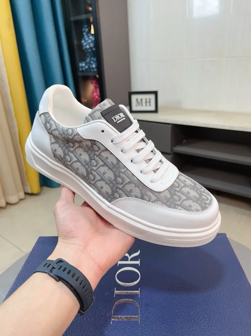 Men's shoes 💰400🌹🌹【Dior】Best-selling official website world premiere 🔝High-end men's shoes brand official website latest series: uppers are made of imported cowhide with special fabrics➕mesh breathable lining. Make walking more convenient and comfortable! Compared with the official quality, Midea’s 1:1 replica. Create a fashionable personality to set off your uniqueness! A must-have for trendy men! Classic style. Men's sizes: 38-44.